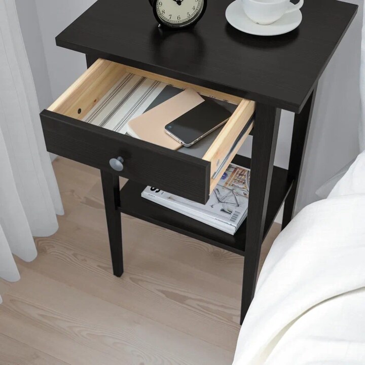 Прикроватная тумба HEMNES, Коричневый